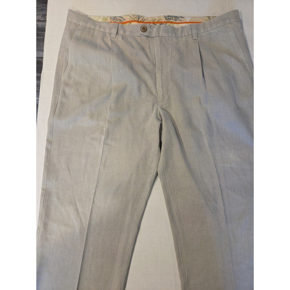 Tommy Bahama Mens Khakis 90% Silk 10% Cotton 2 Pleat Pants Size 40\32
